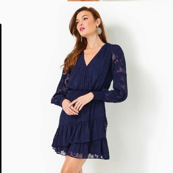 Christiana Long Sleeve Dress TRUE NAVY
POLY CREPE SWIRL CLIP SIZE: 8 Lilly - Picture 1 of 6